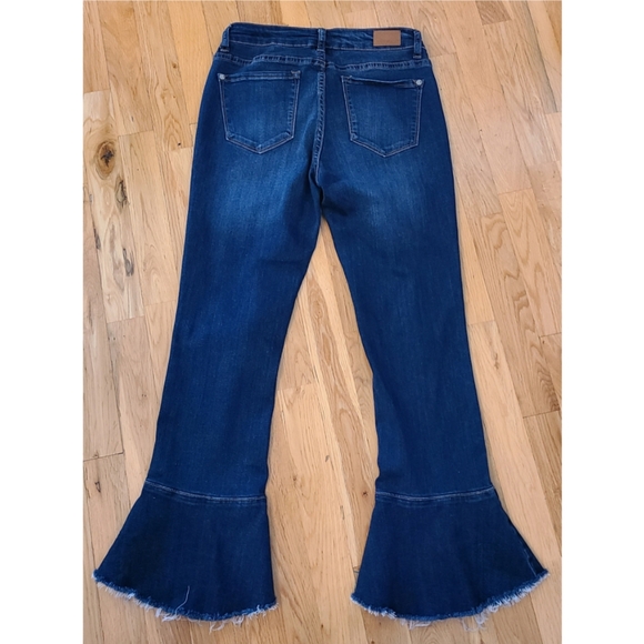 Judy Blue Crop Flare Fit Ruffle Hem Jeans Blue Size 26 - Picture 7 of 10
